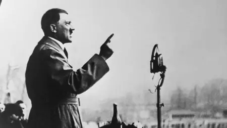 Adolf Hitler, a dictator