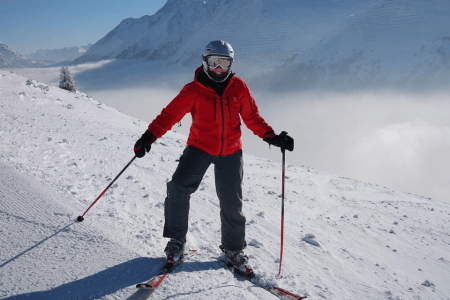  skier wearing a ski jacket