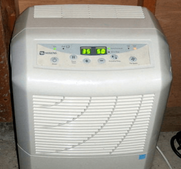 Difference between a Dehumidifier and an Air Conditioner