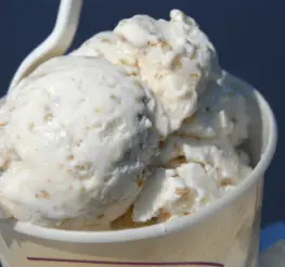 Difference between Ice Cream and Frozen Custard