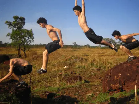 parkour practitioner (traceur)