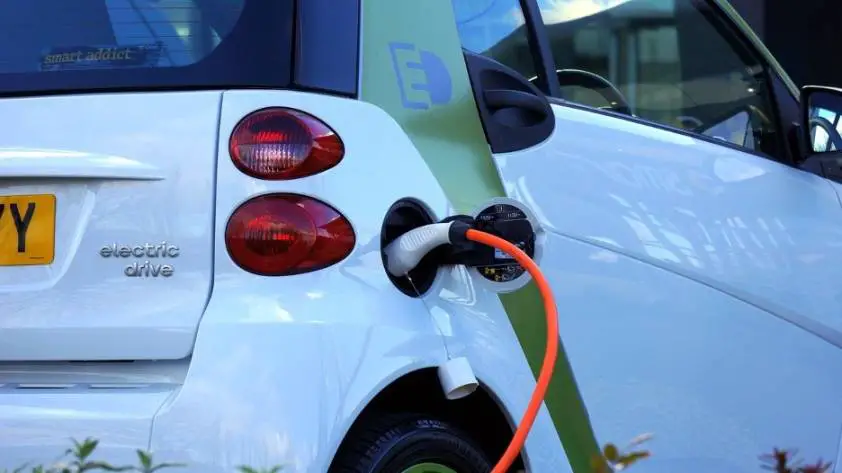 Difference Between Hybrid And Electric Car
