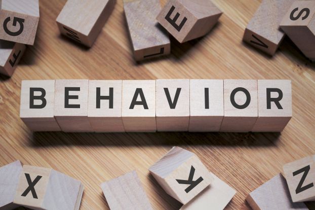Difference Between Behavior and Behaviour