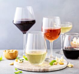 Difference Between Red and White Wine Glasses